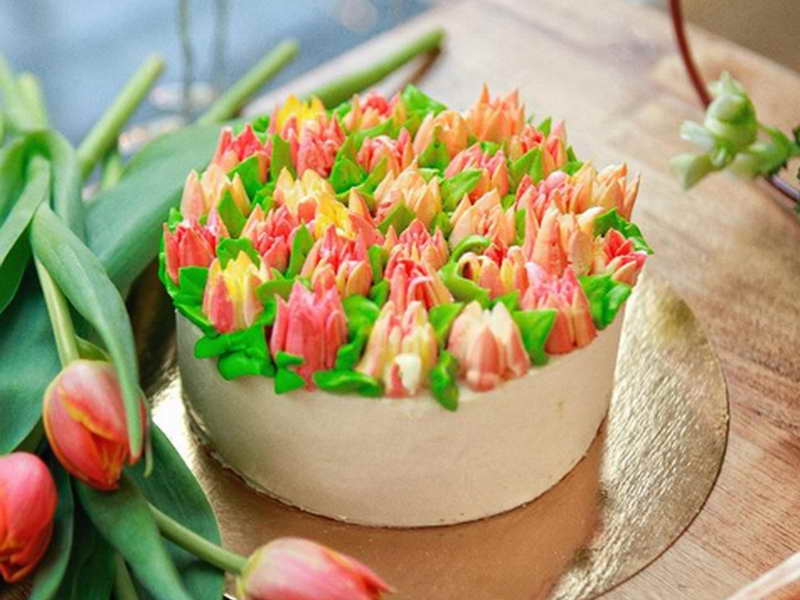 тюльпаны - торт