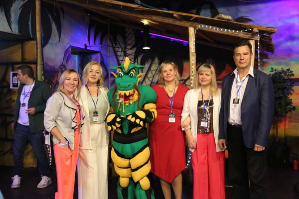 Отельная Нетворкинг Елка