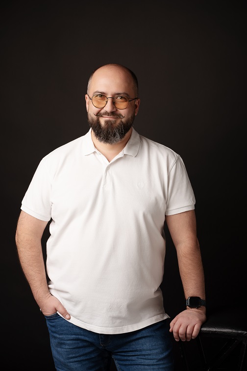 Александр Ешмеков