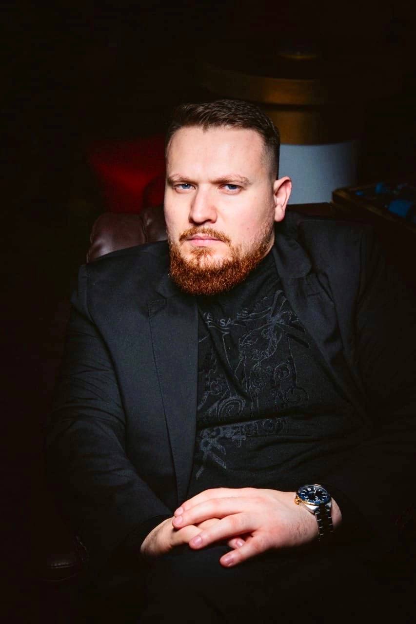 Игорь Иванов