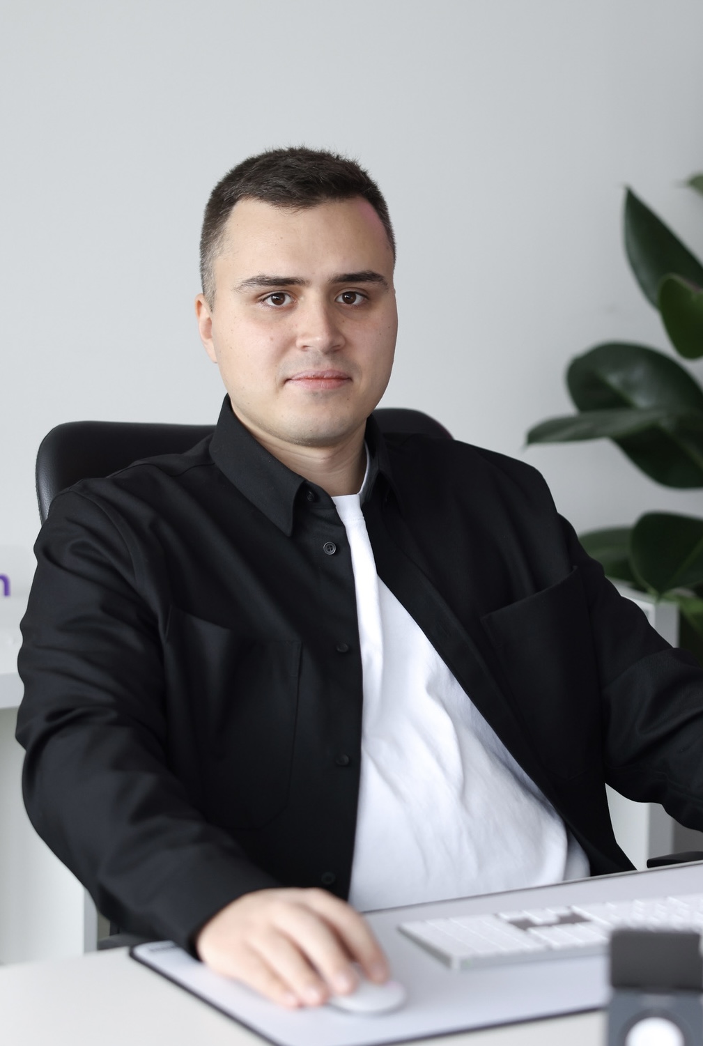 Алексей Карнаух